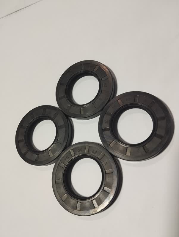 [MEOISE-005] Oil Seal 005
