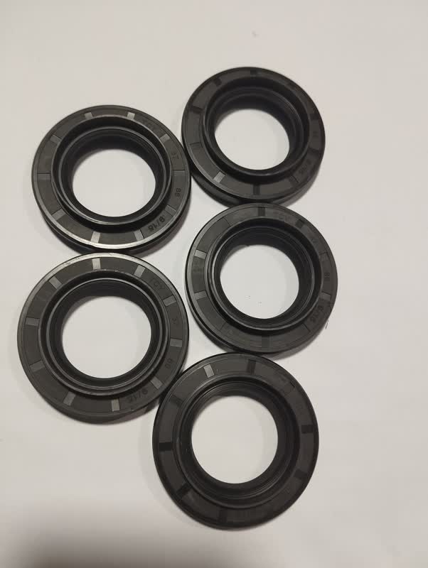 [MEOISE-007] Oil Seal 007