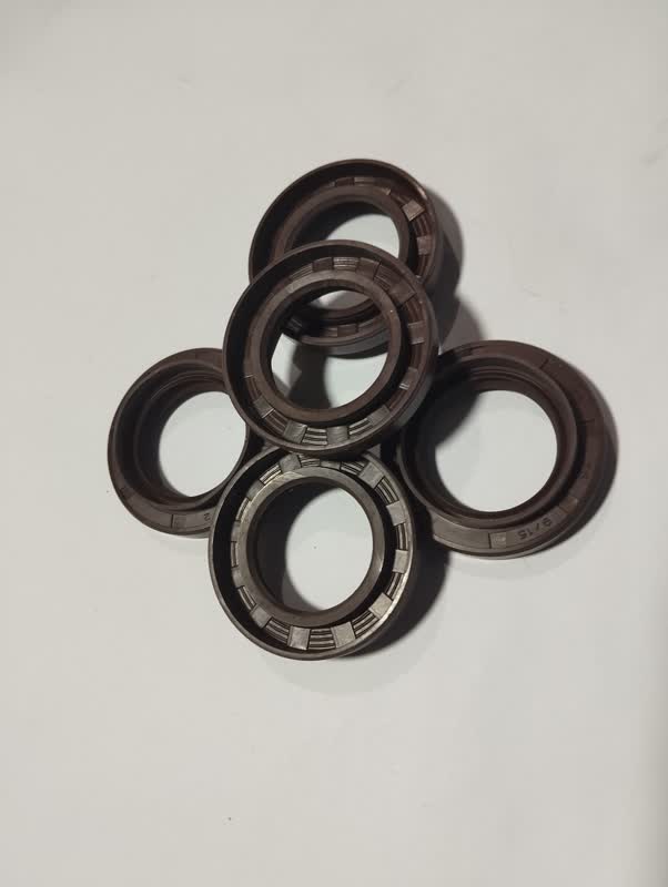 [MEOISE-037] Oil Seal 037