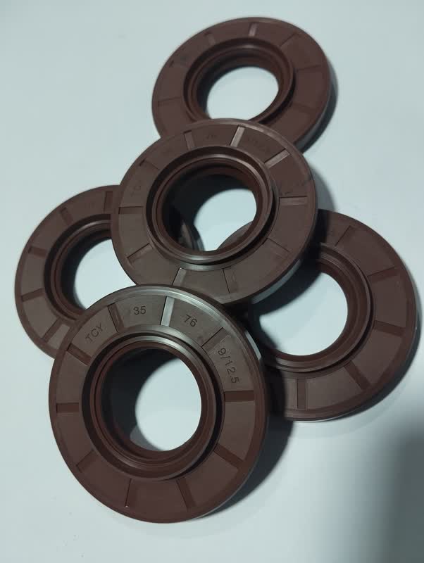 [MEOISE-046] Oil Seal 046