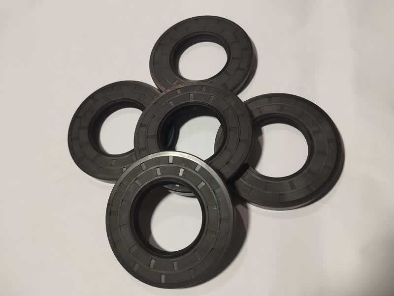 [MEOISE-052] Oil Seal 052