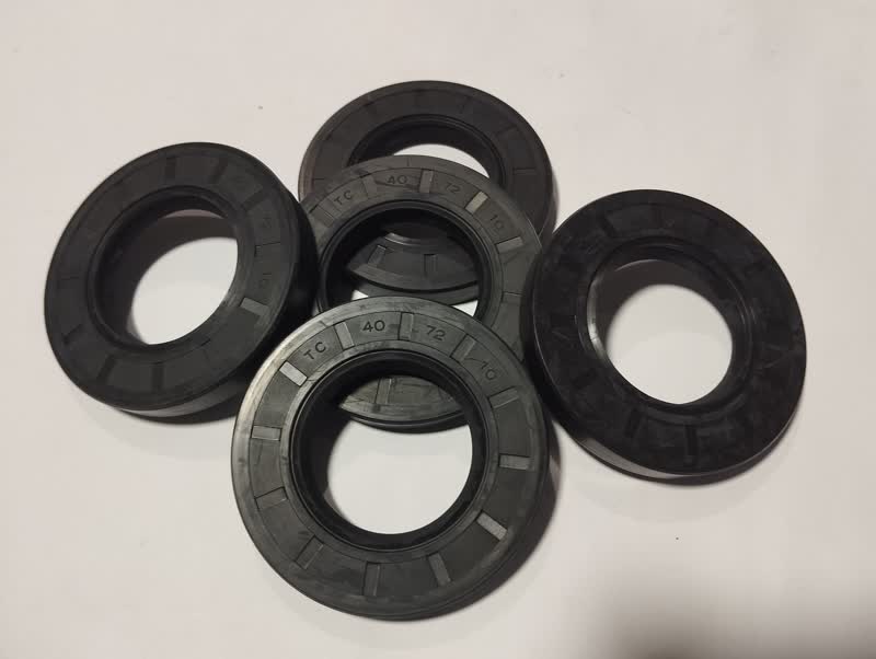 [MEOISE-057] Oil Seal 057