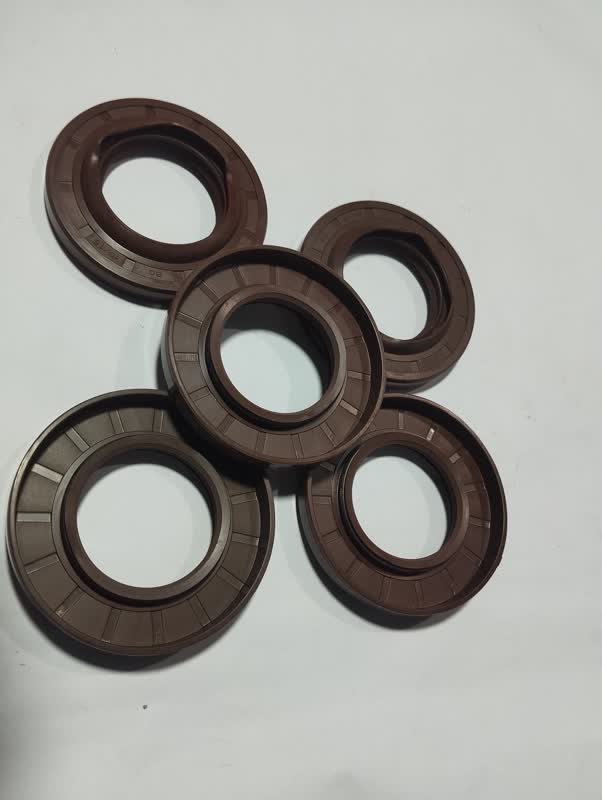[MEOISE-070] Oil Seal 070