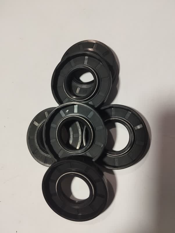 [MEOISE-074] Oil Seal 074
