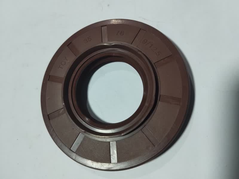 [MEOISE-077] Oil Seal 077