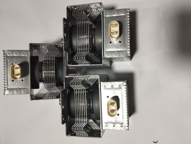 Microwave Element 007