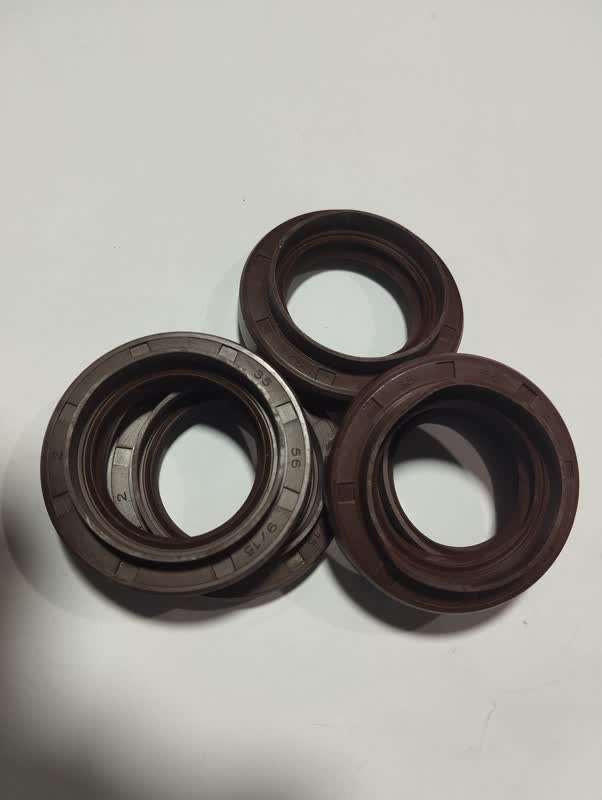 [MEOISE-040] Oil Seal 040